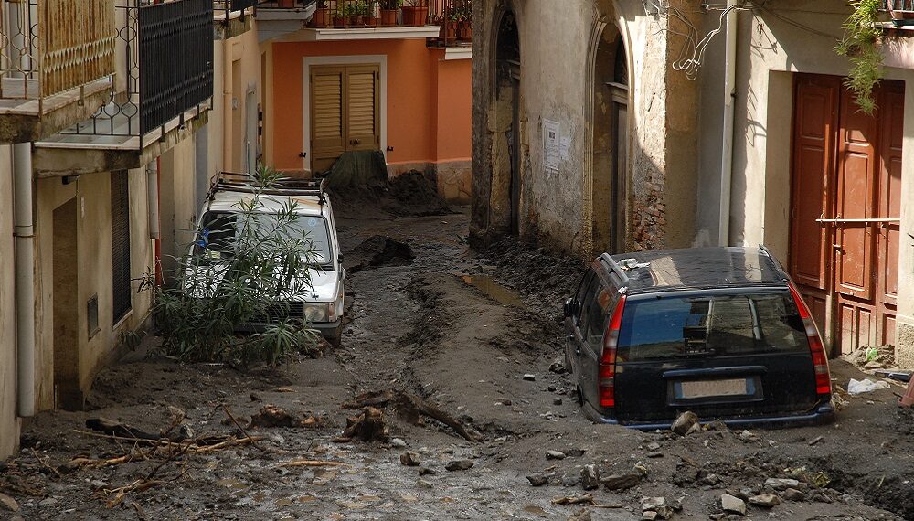 Maltempo: chiesti stato d'emergenza in Campania e di calamità naturale in Lombardia